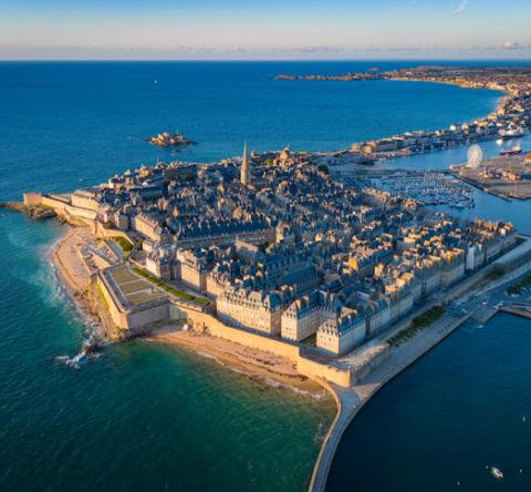 Coucher de soleil sur la ville de Saint-Malo