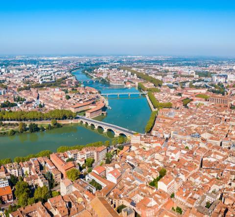 Toulouse fait partie des métropoles où le flux de nouvelles annonces progresse plus rapidement que le stock. © saiko3p – Getty Images