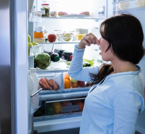 Le liège neutralise les mauvaises odeurs dans le réfrigérateur.