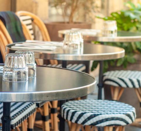7 terrasses d'hôtel à Paris pour profiter du retour des beaux jours.