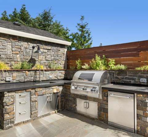 Cuisine extérieure de plus de 20m2 : permis de construire obligatoire