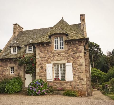 Les bons gestes pour limiter l'humidité dans une résidence secondaire