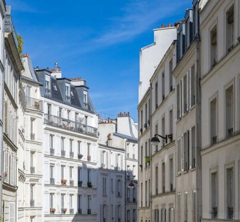 La rénovation d’un appartement ancien nécessite le respect de différentes étapes. © Pascale Gueret – Getty Images