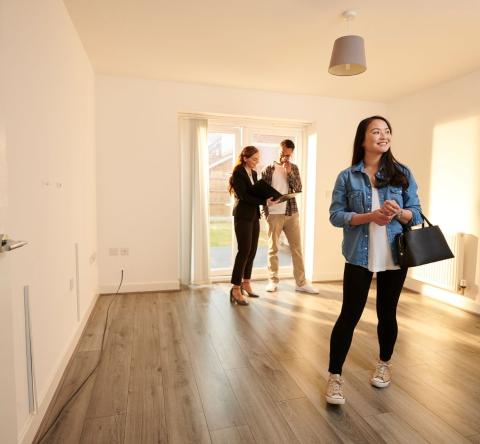 Pour trouver un logement étudiant à temps, anticipation et organisation sont les maîtres mots. © sturti - Getty Images