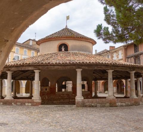Auvillar : la perle médiévale du Tarn-et-Garonne.
