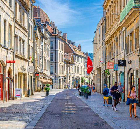 Besançon, 2e meilleure ville étudiante de France : voici pourquoi.