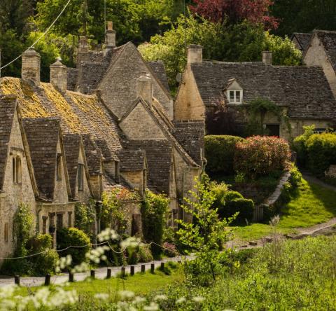 Ce village anglais de 600 habitants a été sacré plus beau du monde.