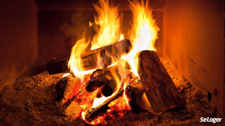 Comment éteindre un feu de cheminée ? - Groupe SIMIE