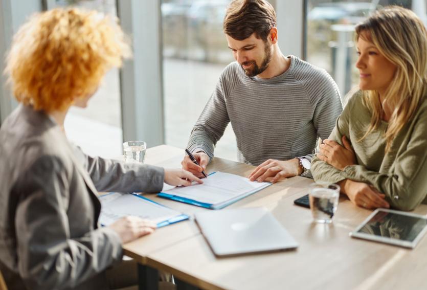 Les démarches à suivre pour changer d’assurance ont été simplifiée en 2022. © skynesher - Getty Images